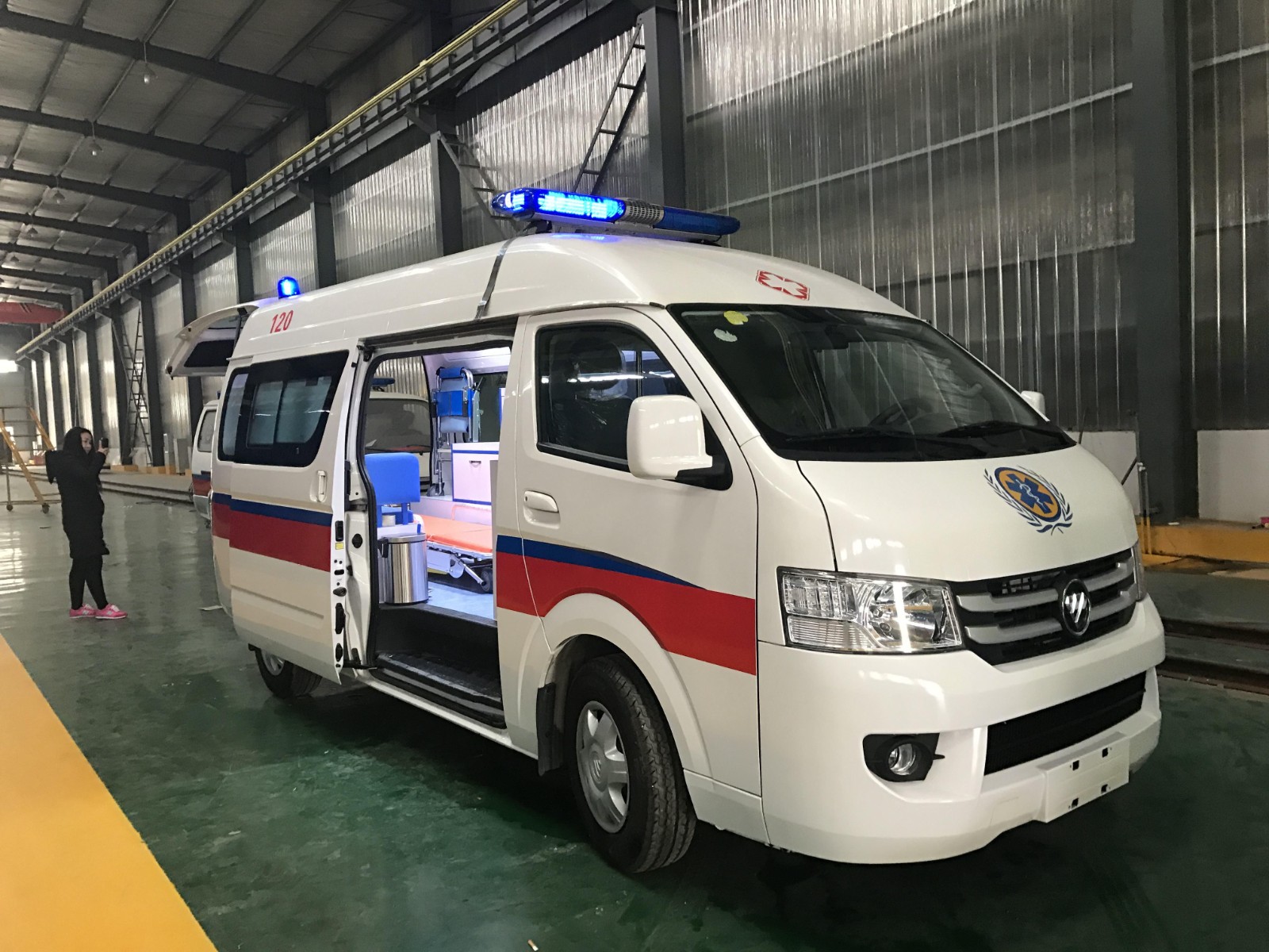 苍梧县救护车转院